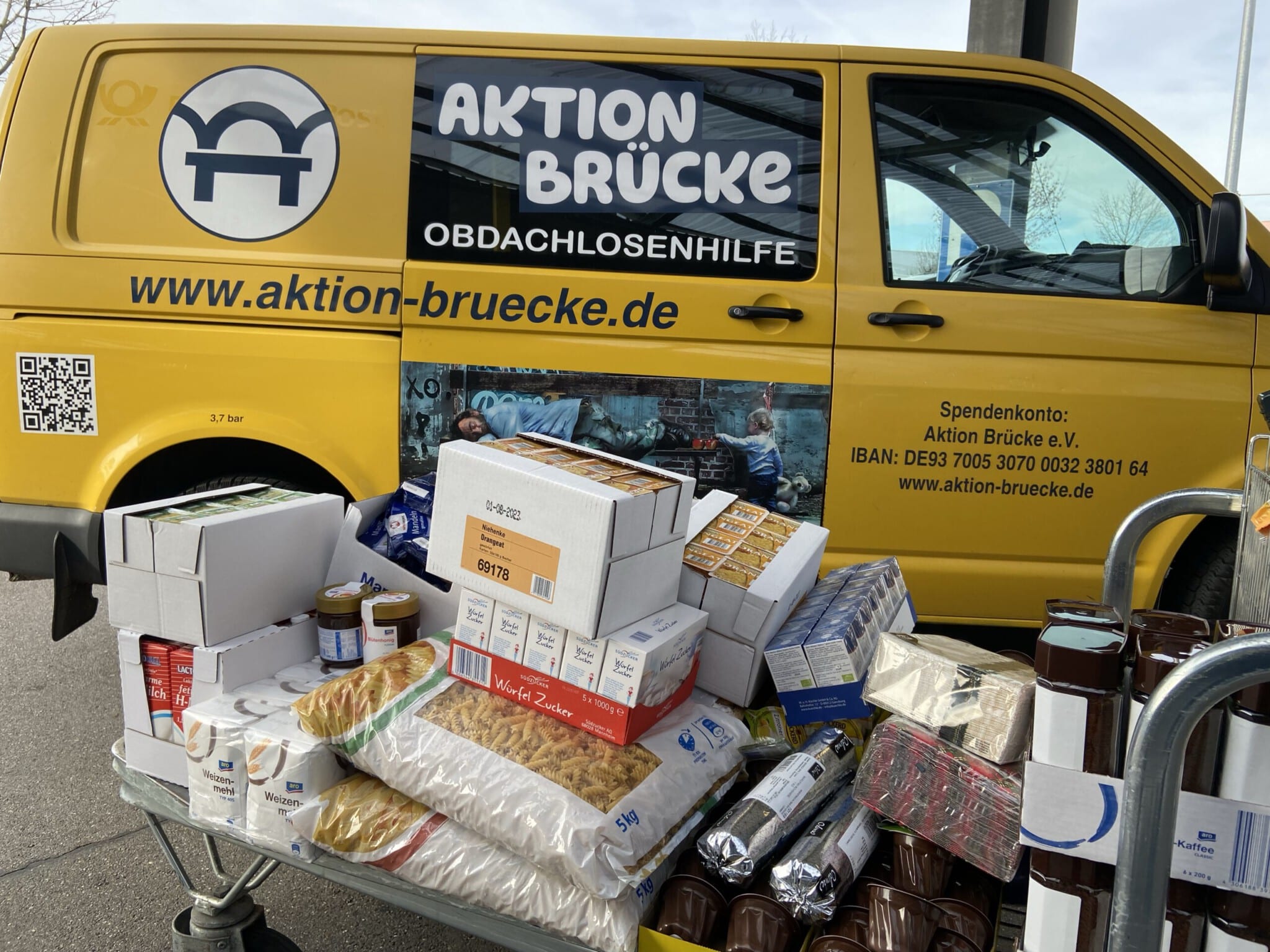 Weihnachtlicher Großeinkauf Obdachlosenhilfe Aktion Brücke e V