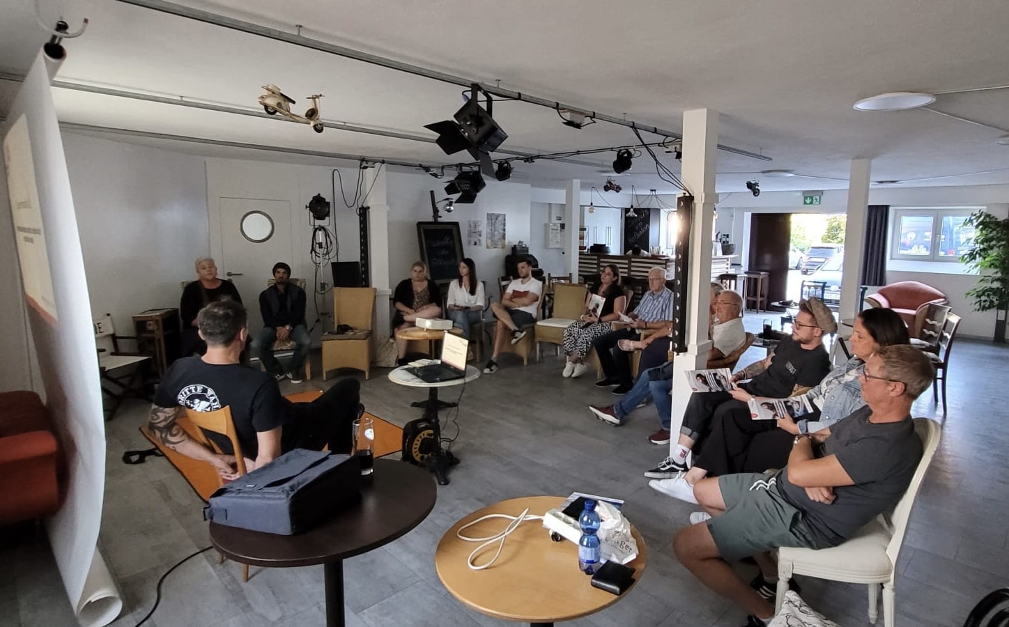 f03d4ef6-da48-479f-8f29-089863794ba4